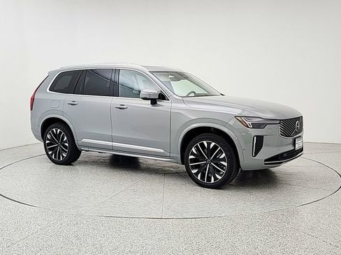 New 2026 Volvo XC90 T8 Plus w/ Protection Package Premier AWD/4WD image 3