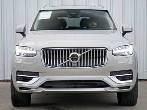 Used 2024 Volvo XC90 T8 Plus w/ Protection Package Premier image 7