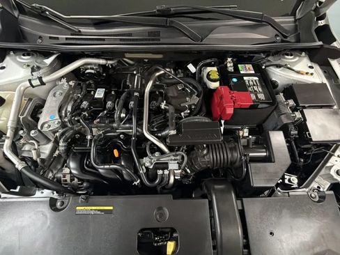 Used 2021 Nissan Sentra SV FWD image 22