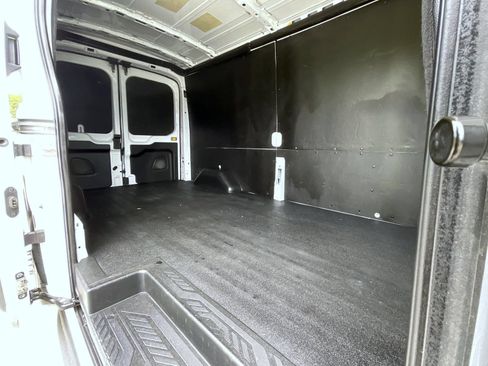Used 2023 Ford Transit 250 Medium Roof AWD w/ Load Area Protection Package image 20
