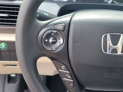 Used 2013 Honda Accord LX image 22