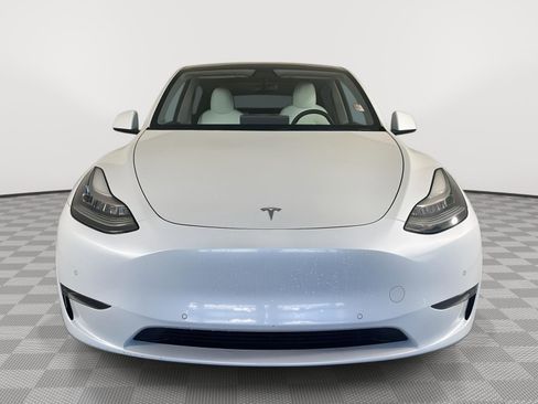 Used 2021 Tesla Model Y Long Range AWD/4WD image 2