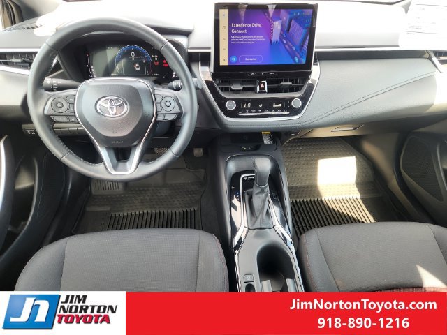 Used 2025 Toyota Corolla SE w/ SE Premium Package FWD image 26