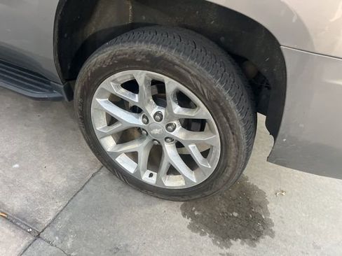 Used 2019 Chevrolet Tahoe LT w/ Luxury Package image 6