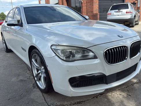 Used 2015 BMW 750Li RWD image 7