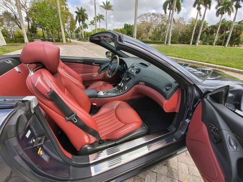 Used 2009 Mercedes-Benz SL 550 image 6