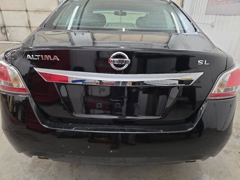 Used 2015 Nissan Altima 2.5 SL w/ Technology Package FWD image 13