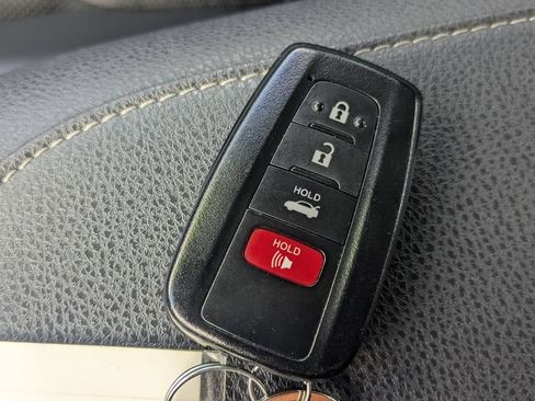 Used 2021 Toyota Camry XSE w/ Navigation Package FWD image 28
