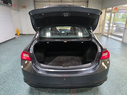 Used 2017 Chevrolet Malibu LS FWD image 20
