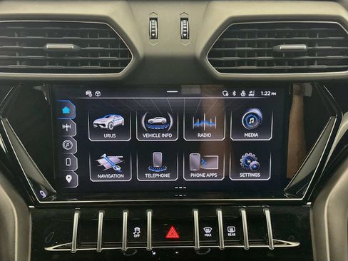 Used 2024 Lamborghini Urus S AWD/4WD image 15