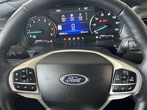 Used 2023 Ford Explorer Limited w/ Limited Technology Package AWD/4WD image 46