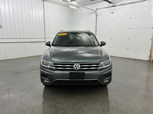 Used 2021 Volkswagen Tiguan SEL w/ 2-Row Tiguan MDO Package AWD/4WD image 17