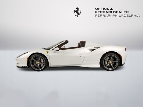 Certified 2022 Ferrari F8 Tributo RWD image 5