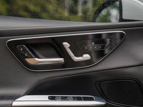 Used 2023 Mercedes-Benz GLC 300 image 43