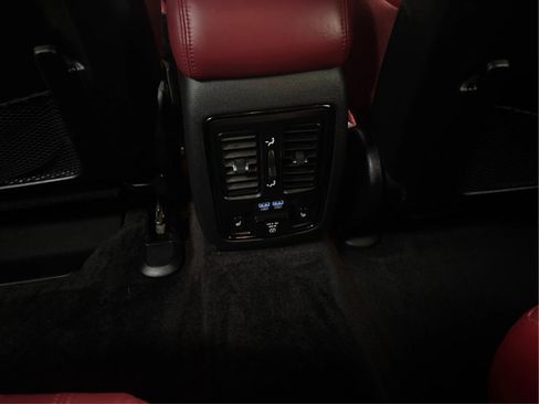Used 2018 Dodge Durango R/T w/ Blacktop Package AWD/4WD image 29
