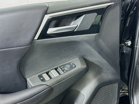 Used 2024 Mitsubishi Outlander SE FWD image 15