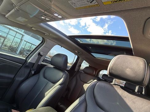 Used 2020 Hyundai Santa Fe SEL image 14