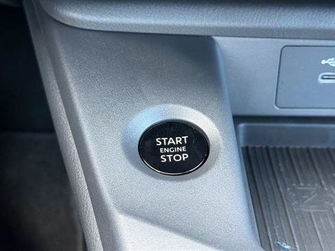 New 2027 Nissan Sentra SR w/ Floor Mat Package FWD image 23