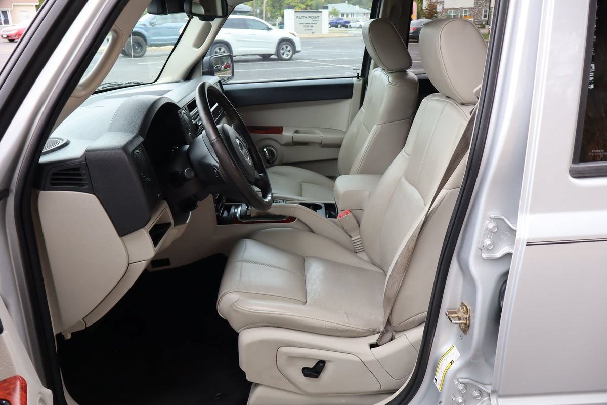Used 2006 Jeep Commander Limited w/ Trailer Tow Group IV AWD/4WD image 17