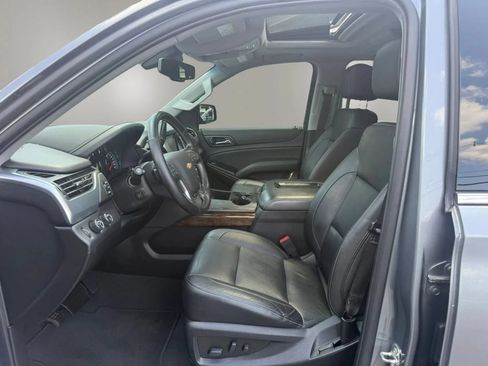 Used 2020 Chevrolet Suburban LT AWD/4WD image 14