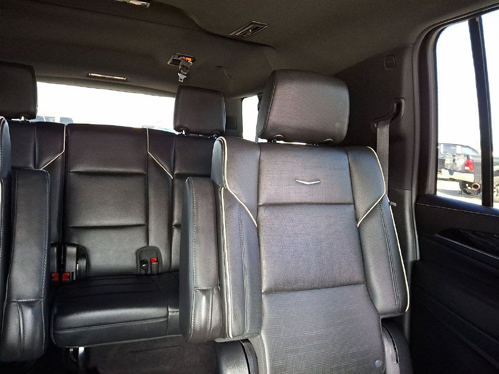 Used 2023 Cadillac Escalade ESV Sport AWD/4WD image 21