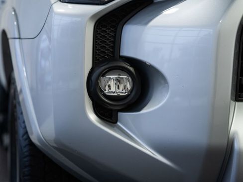 Used 2023 Toyota 4Runner SR5 Premium w/ Moonroof Package image 10