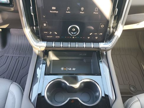 New 2026 GMC Yukon XL Elevation w/ LPO, Floor Liner Package image 40