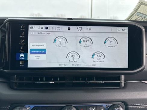 New 2025 Jeep Wrangler Sahara image 30