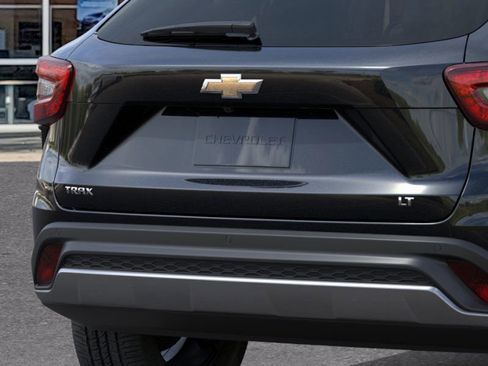 New 2026 Chevrolet Trax LT image 38