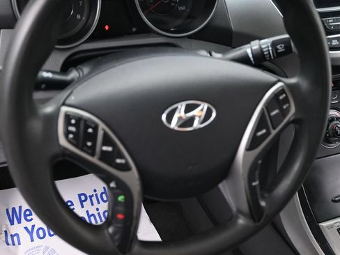 Used 2013 Hyundai Elantra GLS w/ Preferred Pkg FWD image 12