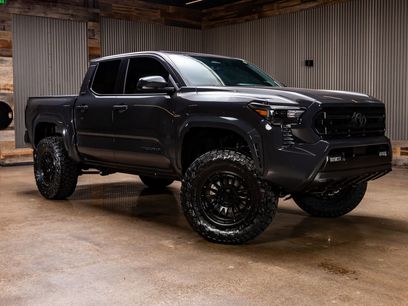 Used 2025 Toyota Tacoma SR5