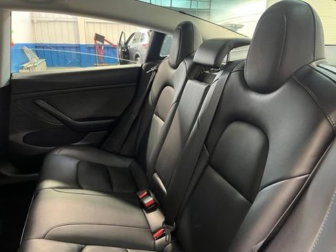 Used 2023 Tesla Model 3 Standard Range RWD image 19