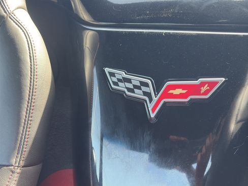Used 2008 Chevrolet Corvette Convertible w/ Preferred Equipment Group RWD image 24