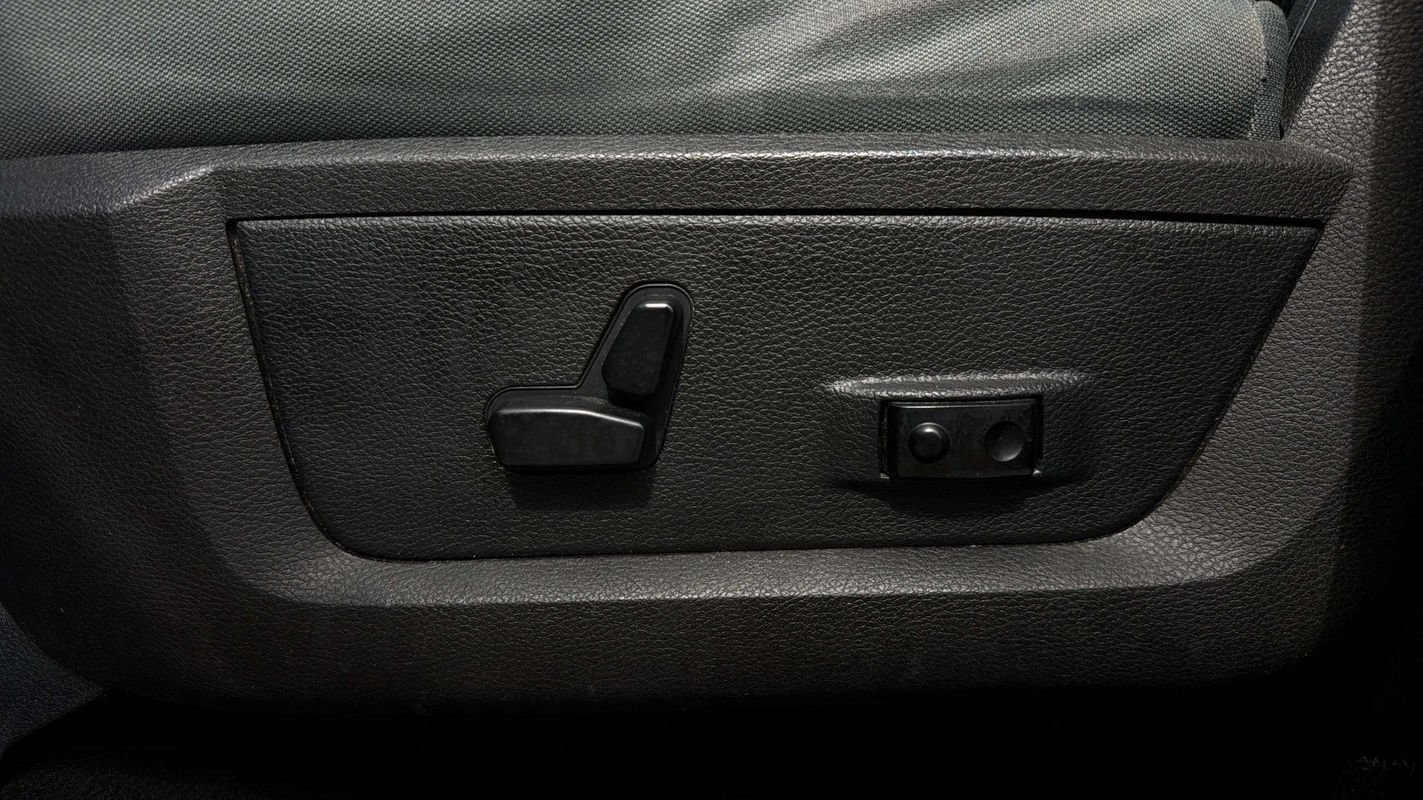 Used 2017 RAM 1500 Big Horn AWD/4WD image 18
