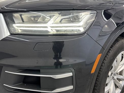 Used 2017 Audi Q7 3.0T Premium Plus w/ Premium Plus Package image 34