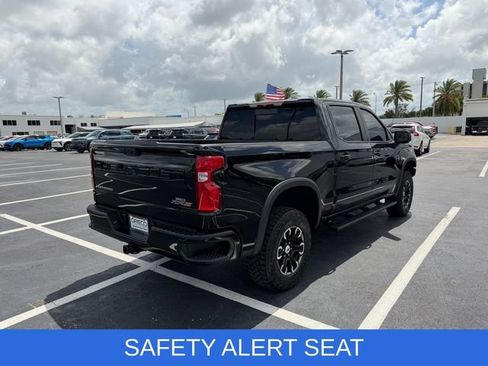 Used 2024 Chevrolet Silverado 1500 ZR2 AWD/4WD image 7