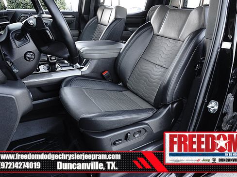Used 2024 Chevrolet Silverado 1500 ZR2 w/ Technology Package AWD/4WD image 12