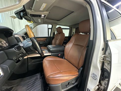 Used 2016 RAM 1500 Laramie Longhorn w/ Convenience Group AWD/4WD image 23