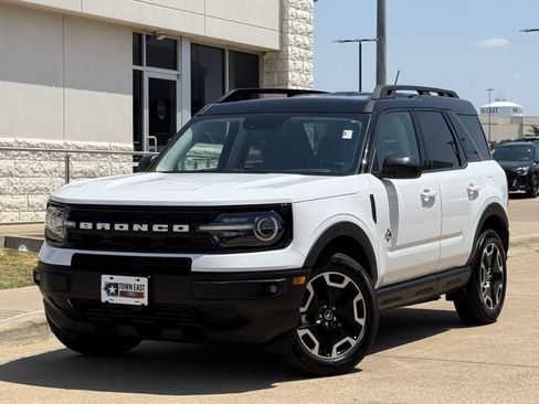 Certified 2024 Ford Bronco Sport Outer Banks AWD/4WD image 2