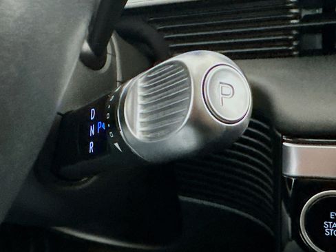 Used 2024 Hyundai Ioniq 5 SEL RWD image 25