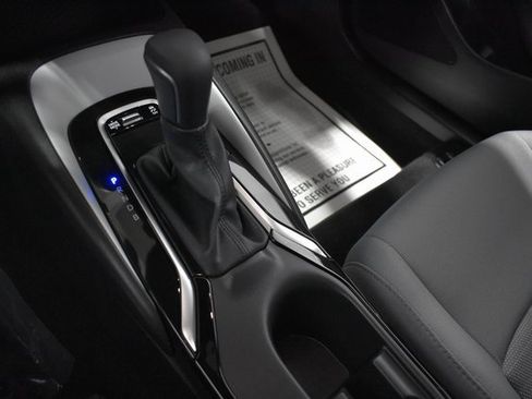 Used 2025 Toyota Corolla SE image 17