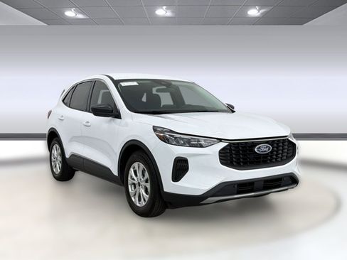 Used 2023 Ford Escape Active FWD image 7