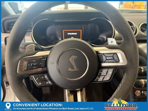 Used 2022 Ford Mustang Shelby GT500 w/ Technology Package image 31