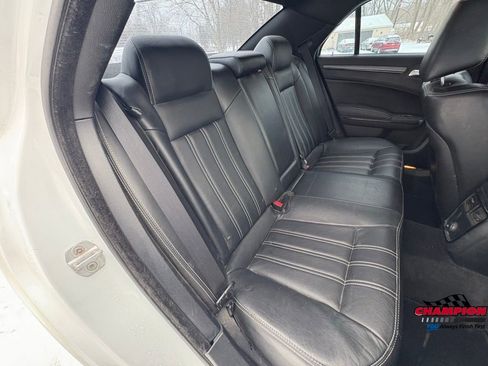 Used 2013 Chrysler 300 S image 27