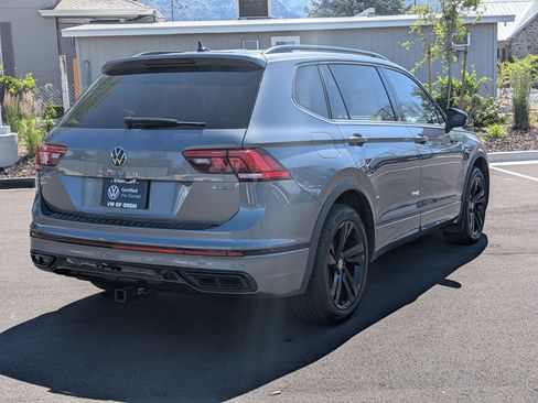 Used 2024 Volkswagen Tiguan SE R-Line AWD/4WD image 3