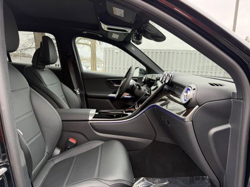 Used 2026 Mercedes-Benz GLC 300 4MATIC image 29