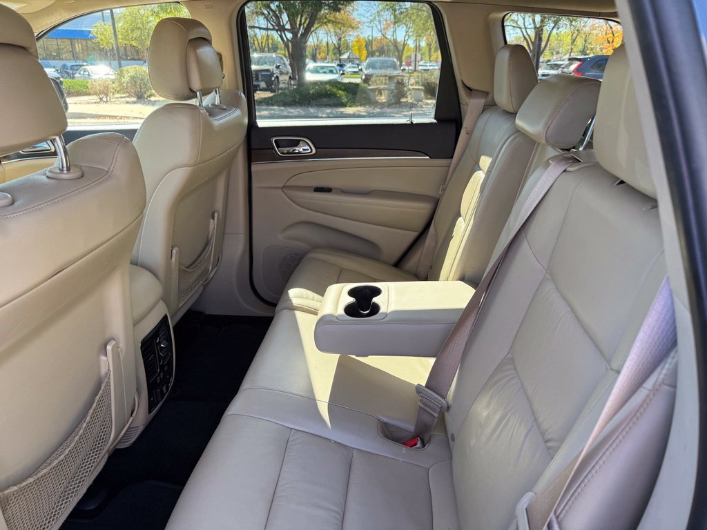 Used 2015 Jeep Grand Cherokee Limited AWD/4WD image 13