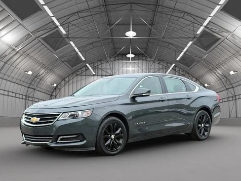 Used 2018 Chevrolet Impala LT FWD image 3