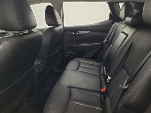 Used 2017 Nissan Rogue Sport SL w/ SL Premium Package image 18