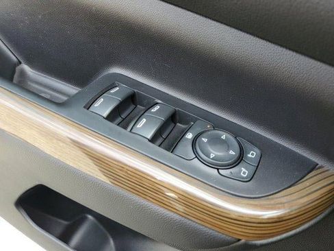 Used 2023 GMC Acadia SLE w/ Driver Convenience Package image 19